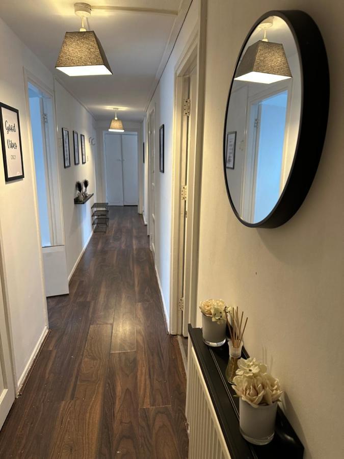 Lovely 2Bedroom 4Mins From Wimbledon Station London Exterior foto